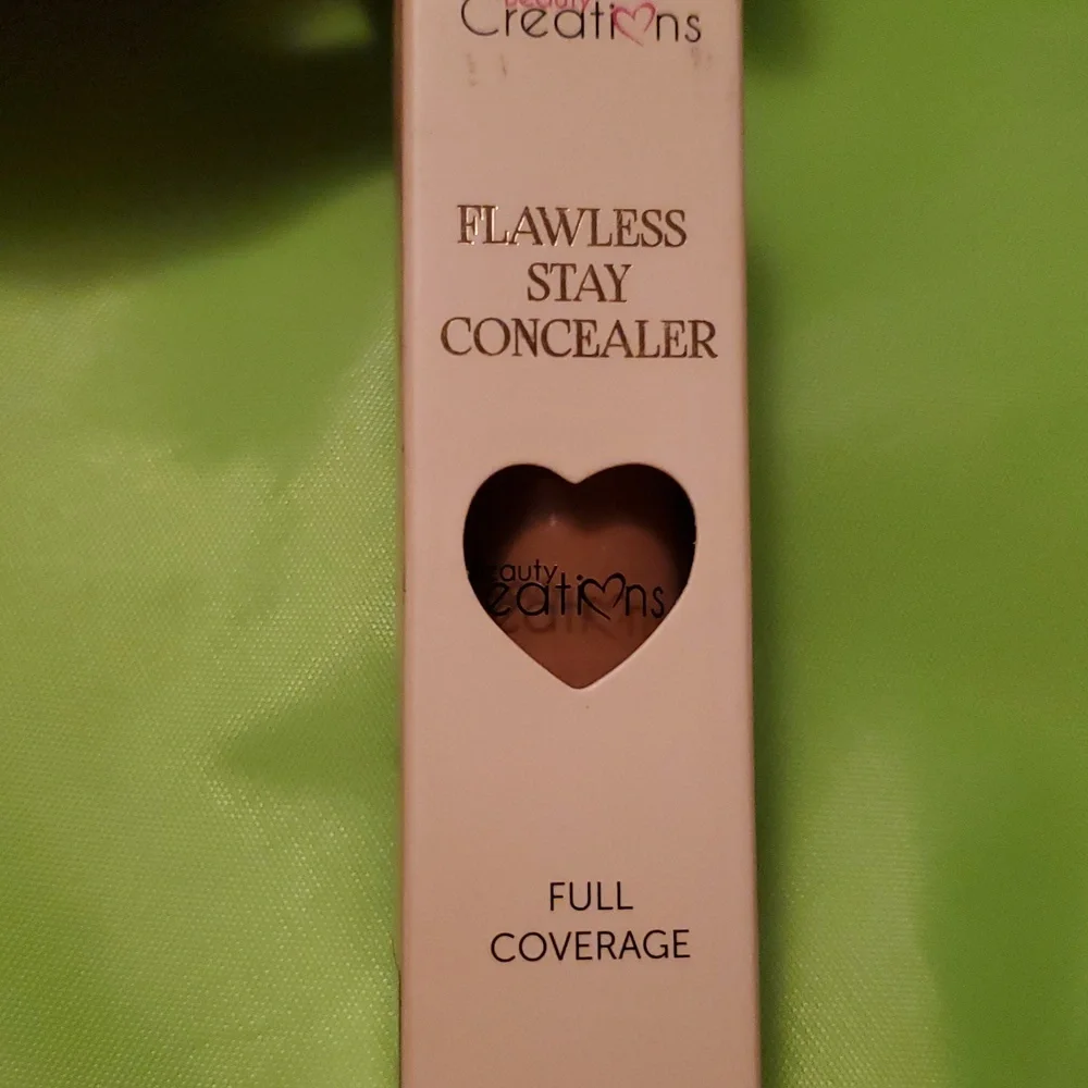 Beauty Creations Flawless Stay Concealer Full Coverage C20